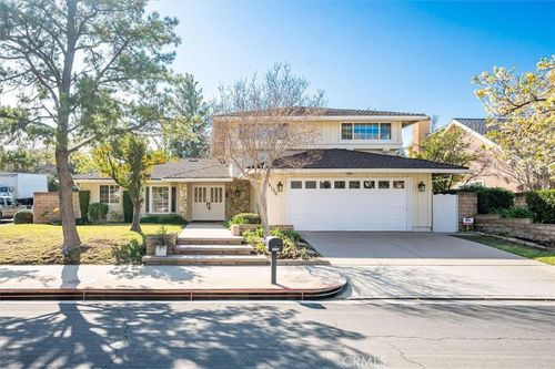 19100 Castlebay Ln, Porter Ranch, CA, 91326-1007 | Card Image