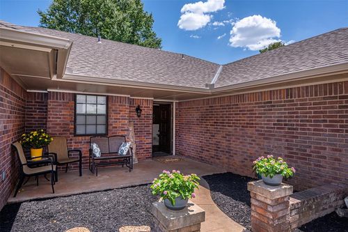 5807 E Tyler Drive, Tuttle, OK, 73089 | Card Image