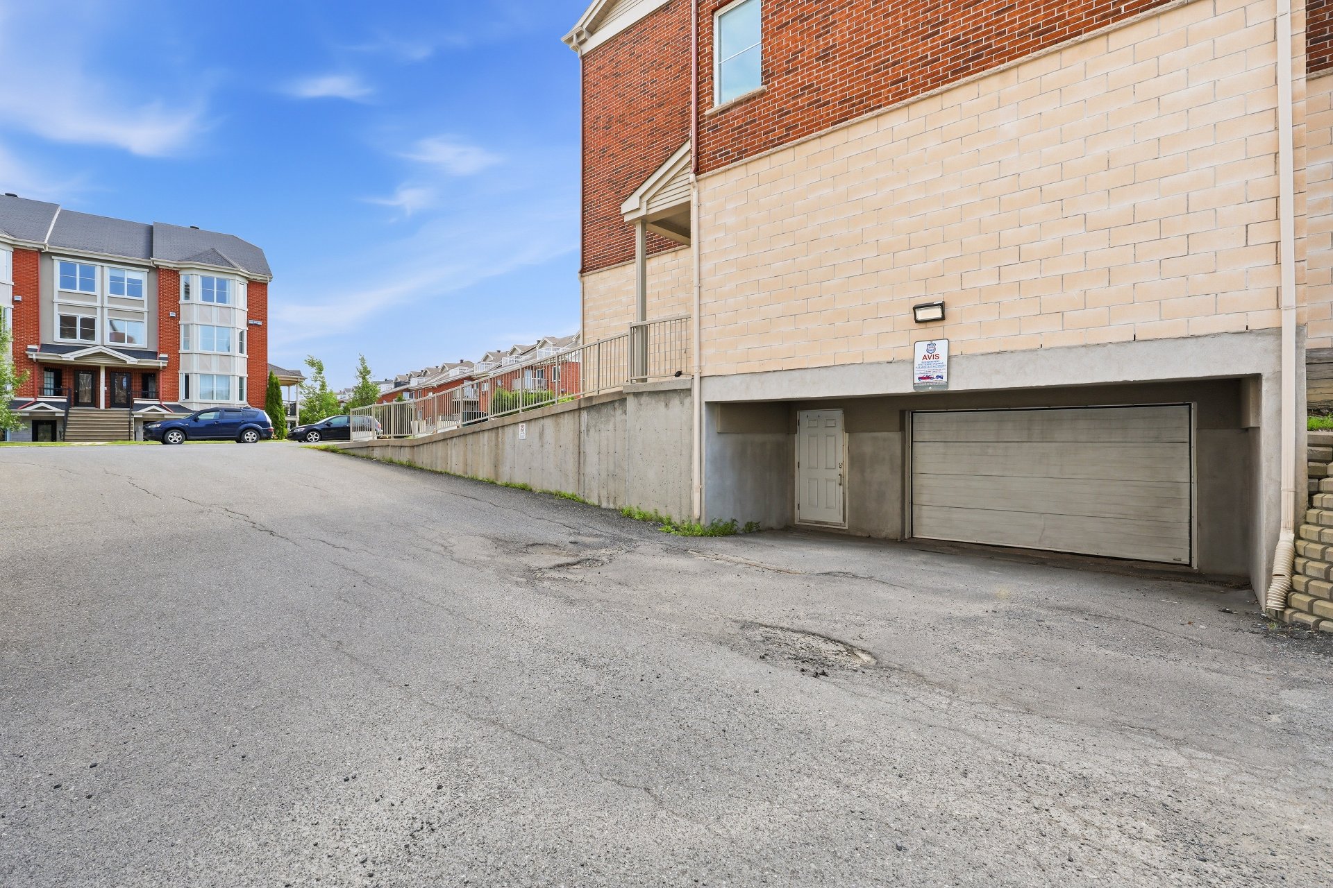 Residential in Brossard 2