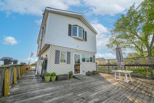 331 Cross Bay Blvd, Broad Channel, NY, 11693 | Card Image