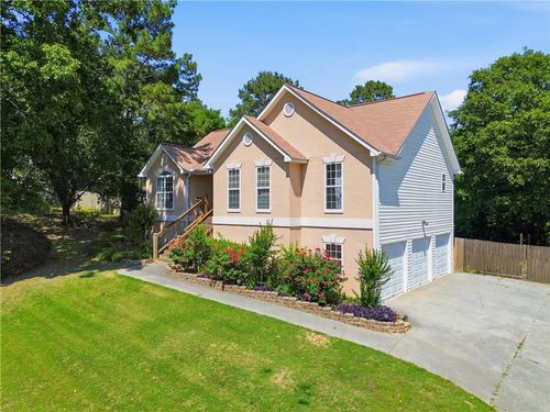 137 Orchard Way Se, Calhoun, GA, 30701-4560 | Card Image