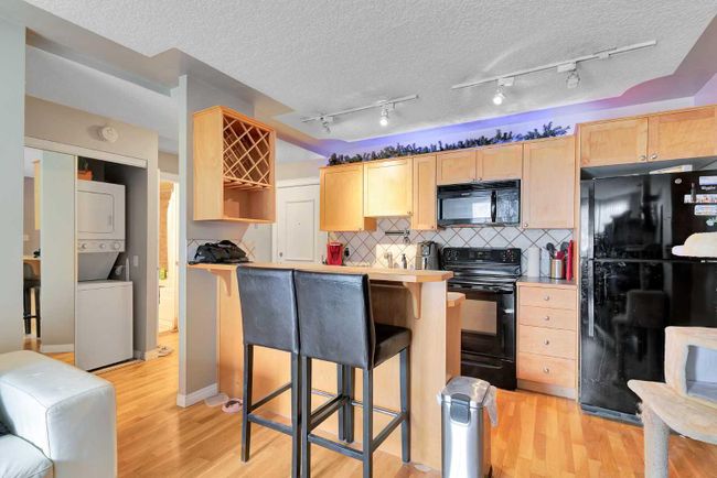 303 - 1129 Cameron Avenue Sw, Home with 1 bedrooms, 1 bathrooms and 1 parking in Calgary AB | Image 5