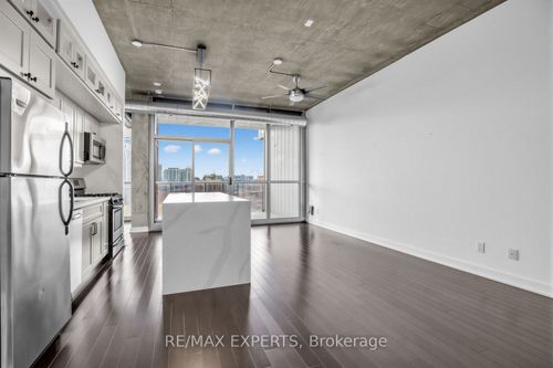 902-60 Bathurst Street, Toronto, ON, M5V2P7 | Card Image