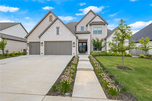8806 W Comet Dr, Bentonville, AR, 72713-5234 | Card Image