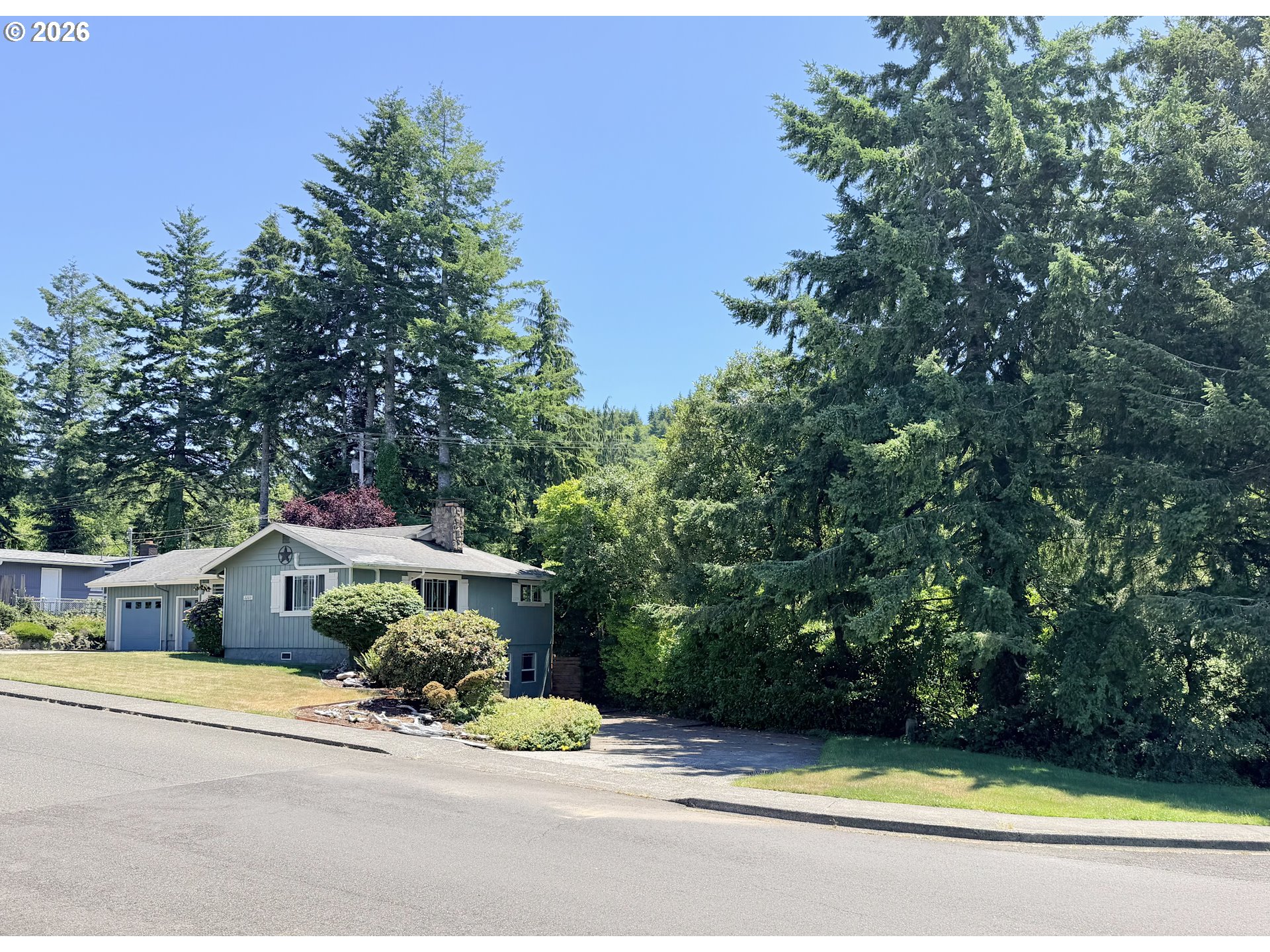 Residential in Reedsport 4