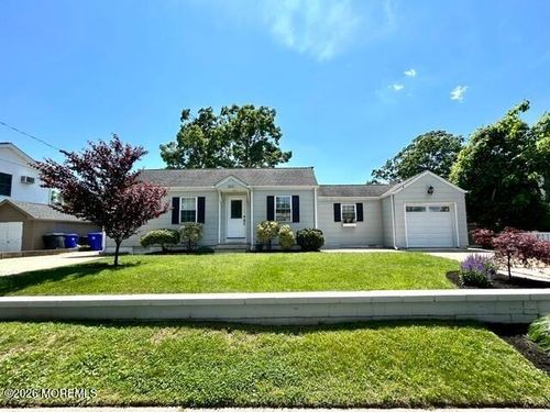 333 Lincoln Court, Brick, NJ, 08724 | Card Image