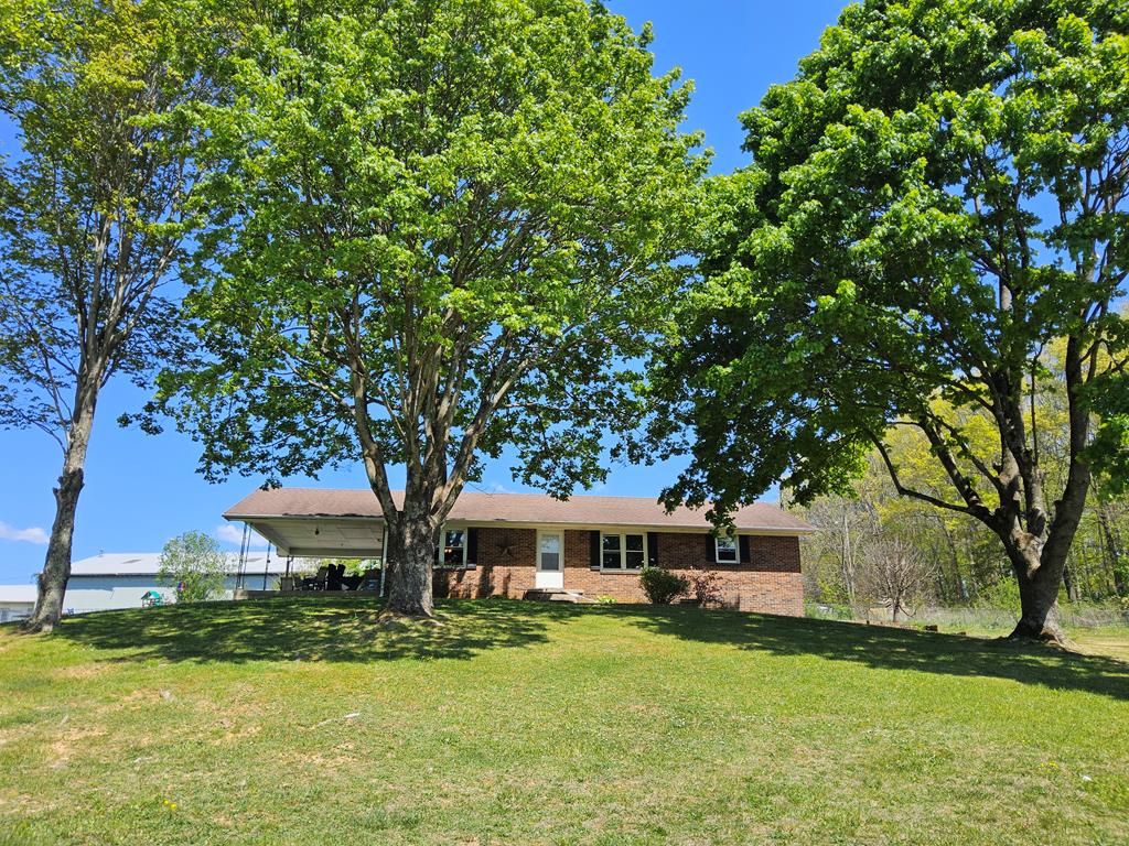 Main St, Rural Retreat, VA 24368