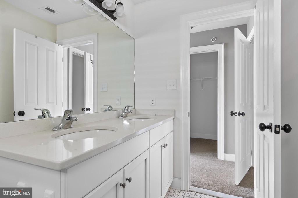 Residential in KENNETT SQUARE 4