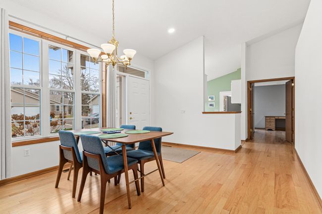 5794 Willow Ln N, Townhouse with 2 bedrooms, 2 bathrooms and null parking in Shoreview MN | Image 5