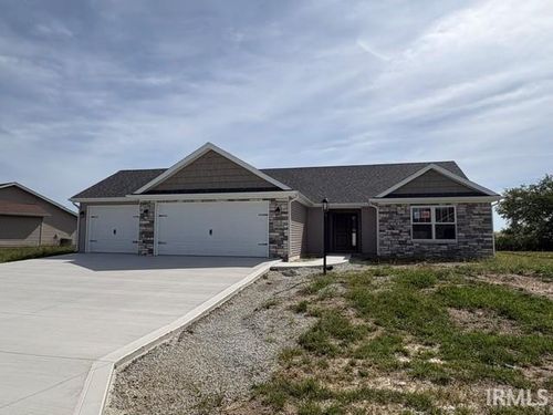1060 Farmington Dr, Bluffton, IN, 46714-9386 | Card Image