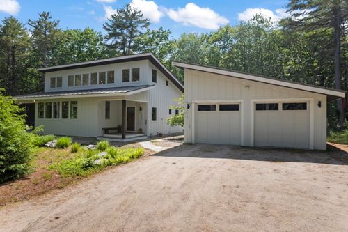 28 Grover'S Crossing, Freeport, ME, 04032 | Card Image