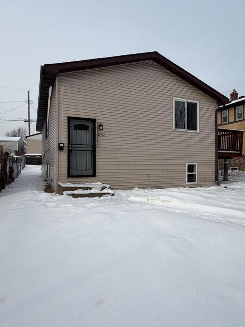 3107 Logan Ave N, Minneapolis, MN, 55411-1257 | Card Image