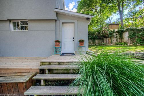 29 Charlotte St, Paris, ON, N3L1N3 | Card Image