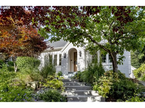 3744 Ne 24th Ave, Portland, OR, 97212-1513 | Card Image