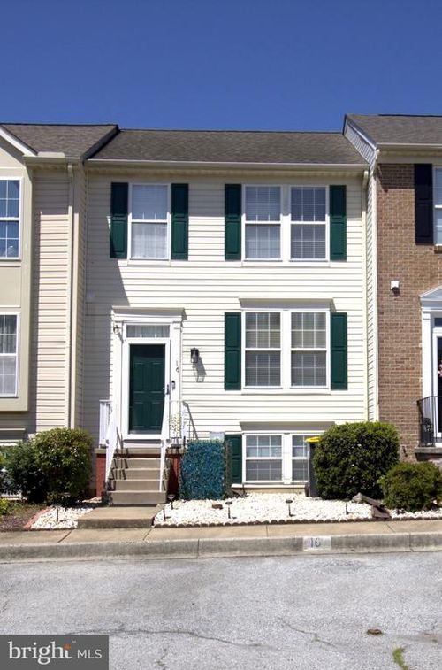 16 Hibiscus Dr, NEWARK, DE, 19702-3929 | Card Image