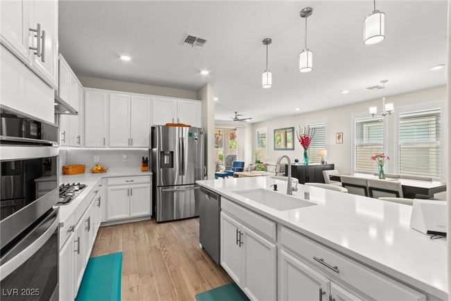 6620 Roseton St, House other with 2 bedrooms, 2 bathrooms and null parking in North Las Vegas NV | Image 11