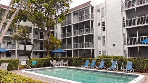 c305-483 N Pine Island Rd, Plantation, FL, 33324 | Card Image