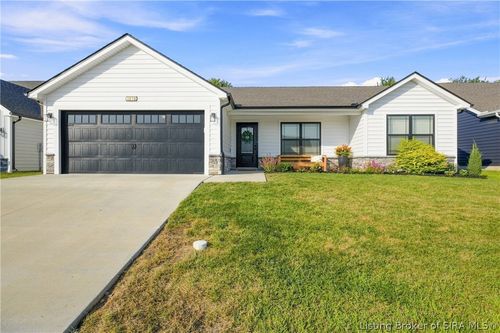 1218 Blackstone Trl, Jeffersonville, IN, 47130-6552 | Card Image
