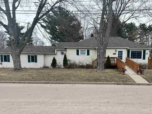 3521 9th Street South, WISCONSIN RAPIDS, WI, 54494 | Card Image