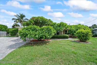 101 E Arlington Street, House other with 3 bedrooms, 2 bathrooms and null parking in Satellite Beach FL | Image 3