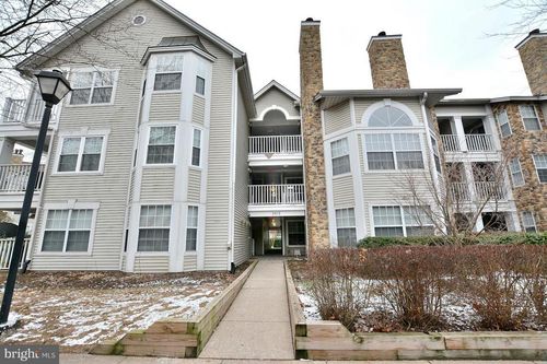37-5612 Willoughby Newton Dr, CENTREVILLE, VA, 20120-1952 | Card Image