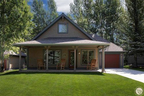 17 Spruce Ln, Red Lodge, MT, 59068-9015 | Card Image