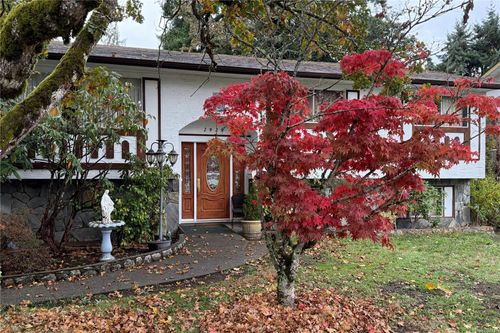 2929 Dickerson Pl, Colwood, BC, V9B2G8 | Card Image