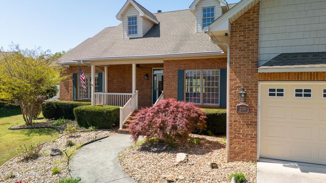 304 Chuniloti Cir, House other with 3 bedrooms, 3 bathrooms and null parking in Loudon TN | Image 4