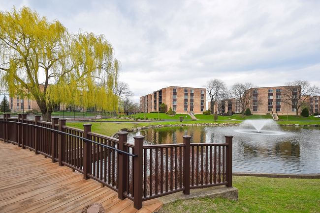 APT-127 - 1103 S Hunt Club Dr, Condo with 2 bedrooms, 2 bathrooms and 3 parking in Mount Prospect IL | Image 23