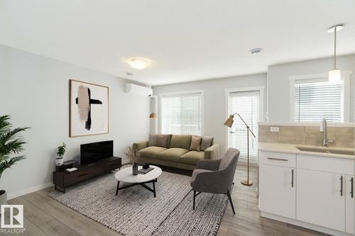 77-17832 78 St Nw, Edmonton, AB, T5Z0P7 | Card Image