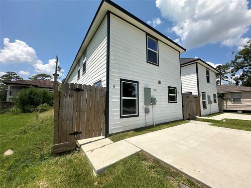 a-9241 Seeker St, Houston, TX, 77028-1109 | Card Image