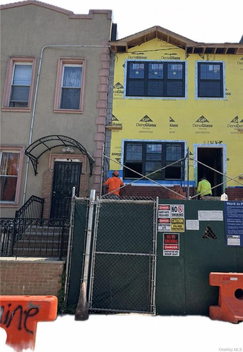 452 Glenmore Ave, Brooklyn, NY, 11207-3525 | Card Image