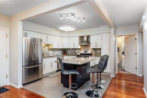 309-1636 Ashland Ave, Des Plaines, IL, 60016-7723 | Card Image