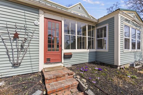 124 Ocean Avenue, Portland, ME, 04103 | Card Image