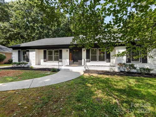 6017 Brace Rd, Charlotte, NC, 28211-4652 | Card Image