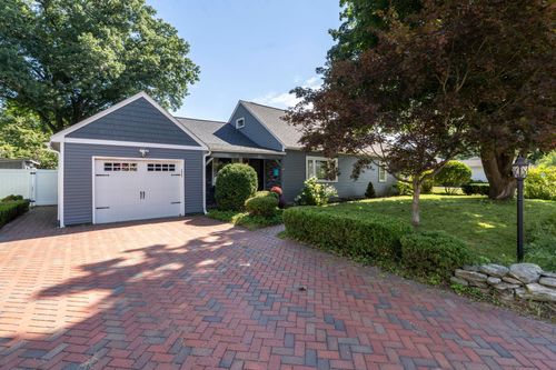 97 Atherton Ave, Nashua, NH, 03064-1904 | Card Image