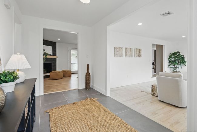 401 Coppermill Rd, House other with 4 bedrooms, 3 bathrooms and null parking in Wethersfield CT | Image 13