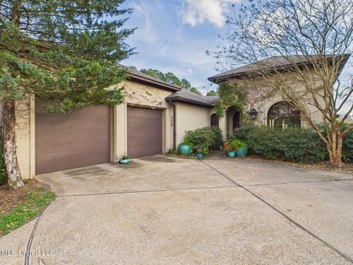 173 Caroline Club Cir, Madison, MS, 39110-7910 | Card Image