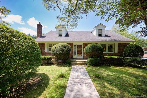 252 Towners Rd, Carmel, NY, 10512-6300 | Card Image
