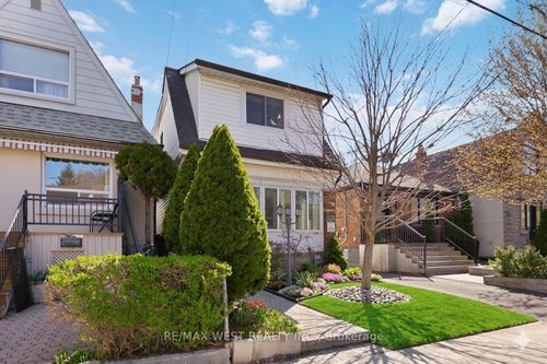 79 King Edward Avenue, East York, ON, M4C5J5 | Card Image