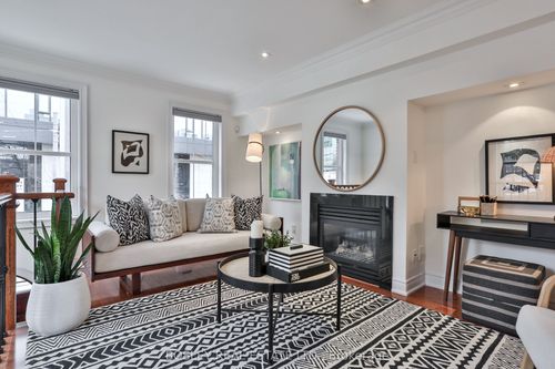 188 Mccaul St, Toronto, ON, M5T1W5 | Card Image