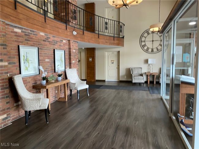 3675 Clague Rd, Condo with 2 bedrooms, 1 bathrooms and null parking in North Olmsted OH | Image 9