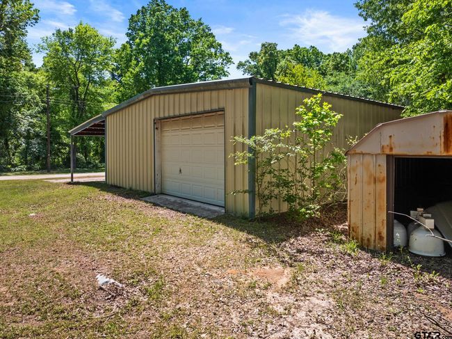364 San Saba Ln, House other with 3 bedrooms, 2 bathrooms and null parking in Mt Vernon TX | Image 36
