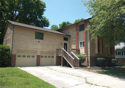 2157 Rivermeade Dr, High Point, NC, 27265-1446 | Card Image