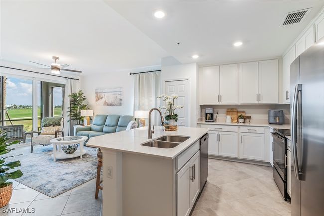 2118 - 43985 Boardwalk Loop, Condo with 2 bedrooms, 2 bathrooms and null parking in Punta Gorda FL | Image 7