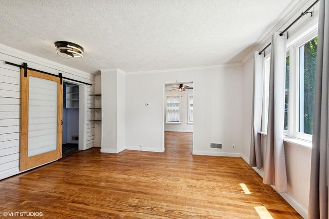 11_208ArdmoreAve_2013_Large | Image 8