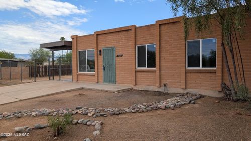 3601 S Calle Polar, Tucson, AZ, 85730-3210 | Card Image