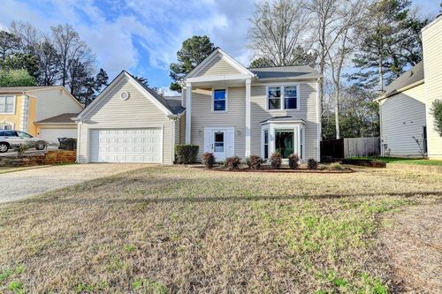 200 Pine Bridge Trl, Johns Creek, GA, 30022-4585 | Card Image