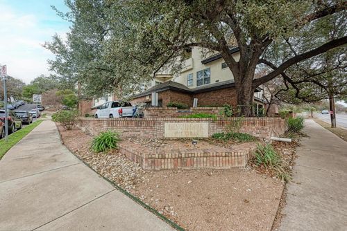 a-118-3001 Cedar St, Austin, TX, 78705-2947 | Card Image
