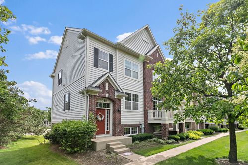3050 Mosedale St, Elgin, IL, 60124-8943 | Card Image